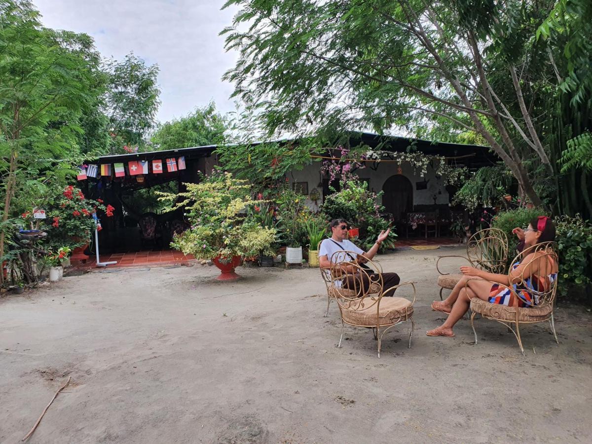 Alojamiento Casa De Campo Los Cactus Villavieja Bagian luar foto