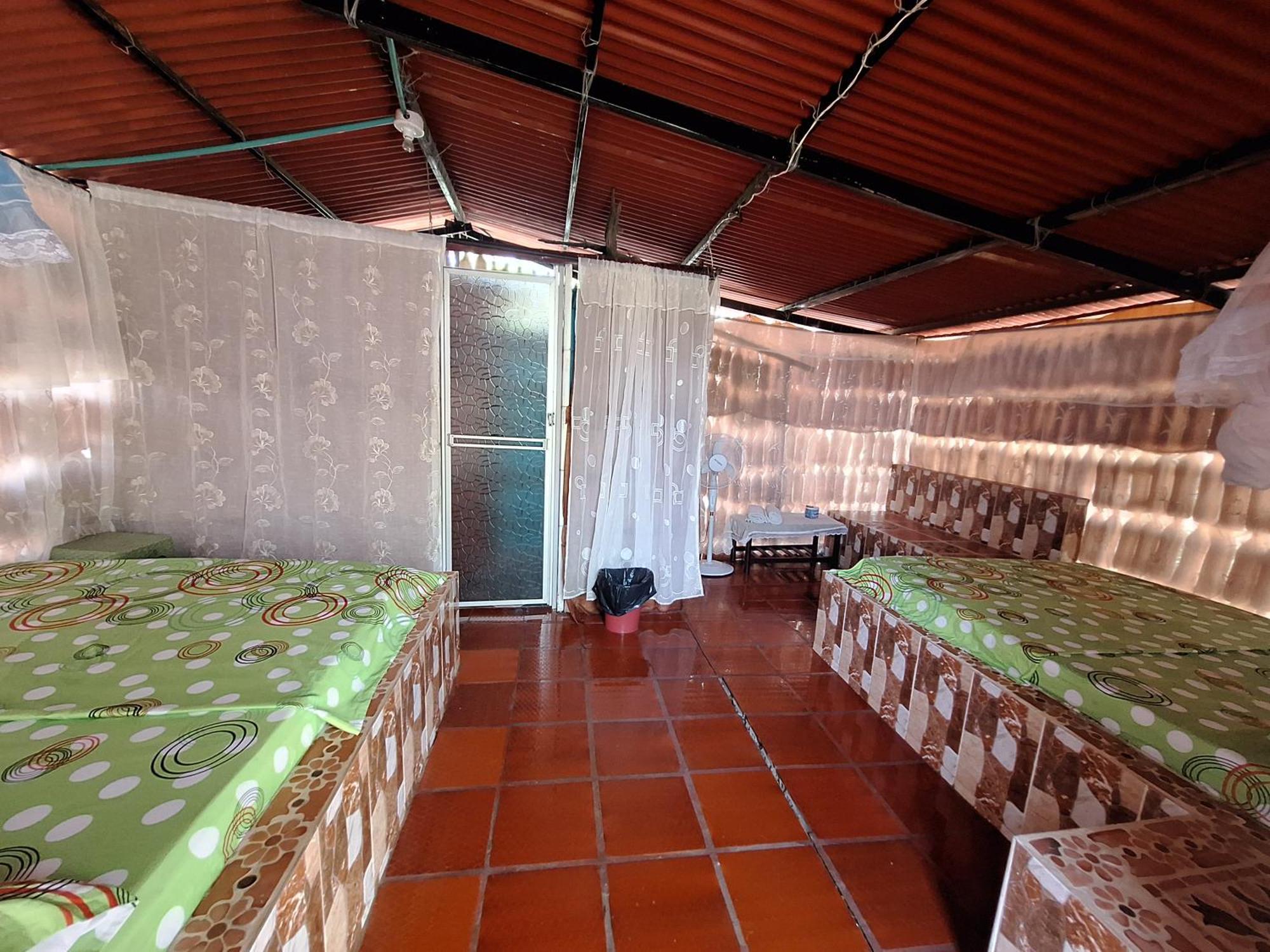 Alojamiento Casa De Campo Los Cactus Villavieja Bagian luar foto