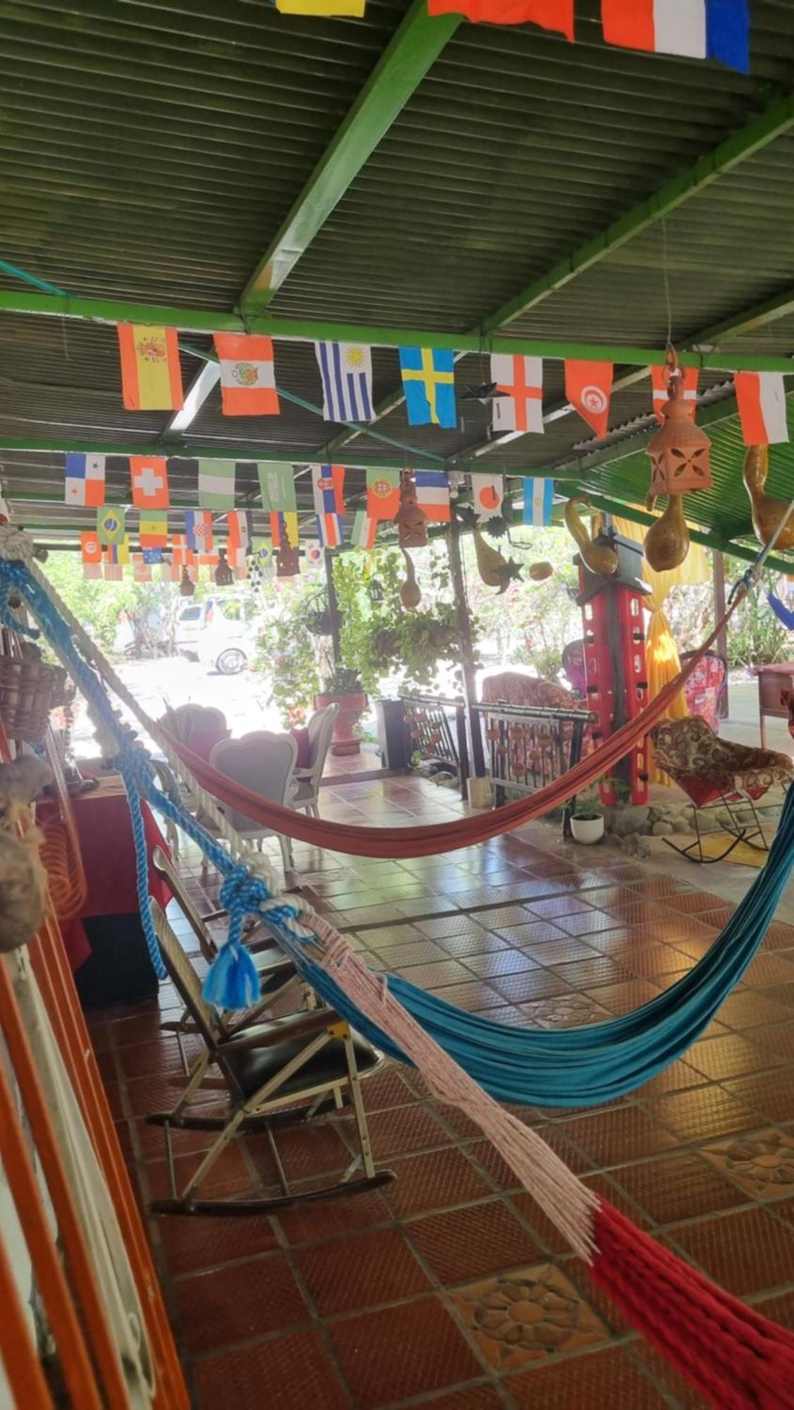 Alojamiento Casa De Campo Los Cactus Villavieja Bagian luar foto